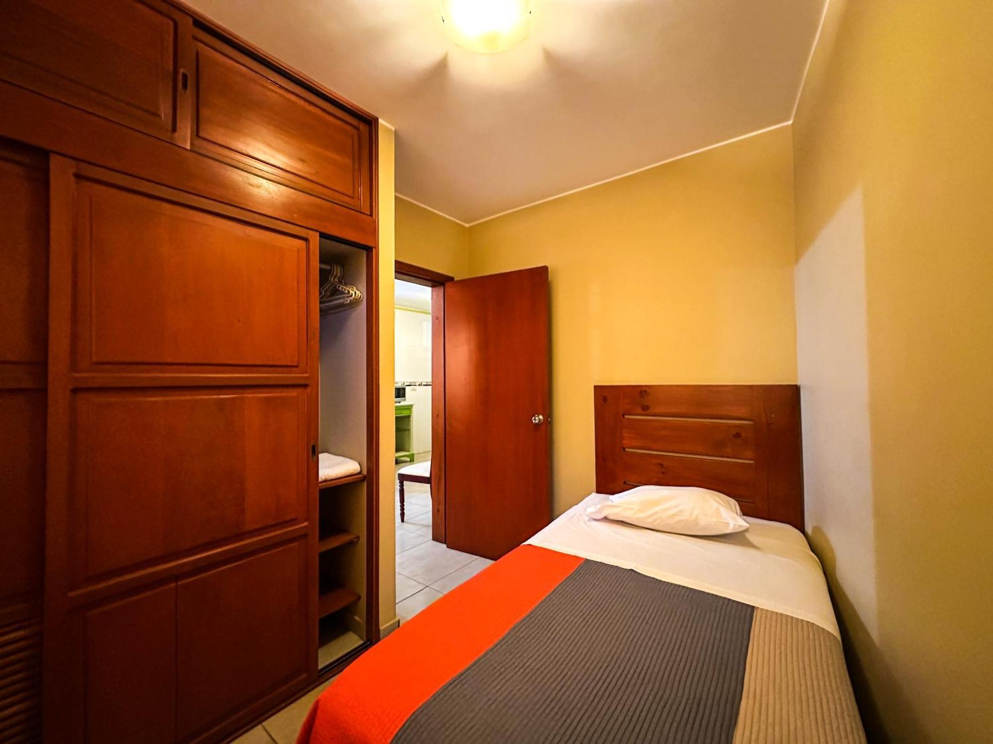 Apart Hotel El Canaveral Chincha Alta Exterior photo